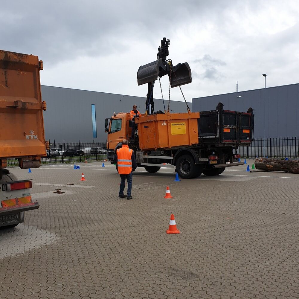 Autolaadkraan opleiding intern Rijnmond Haven Training RHT